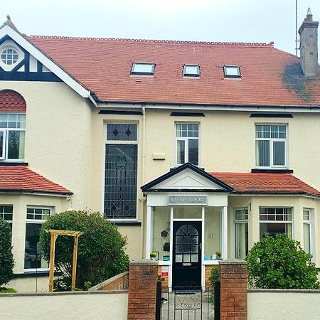 Cleave Court Guest House Llandudno Exteriör bild